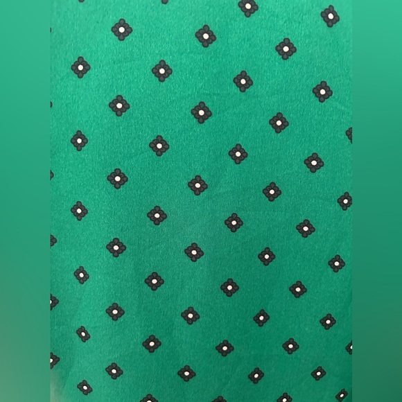 Merona Pretty Green Cap Sleeve Top Blouse. Size Medium - Picture 3 of 7